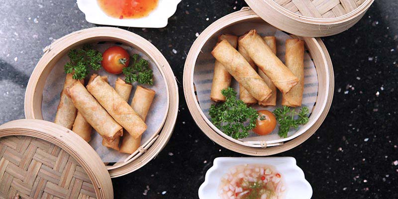 los rollitos, uno de los platos más deliciosos de asia