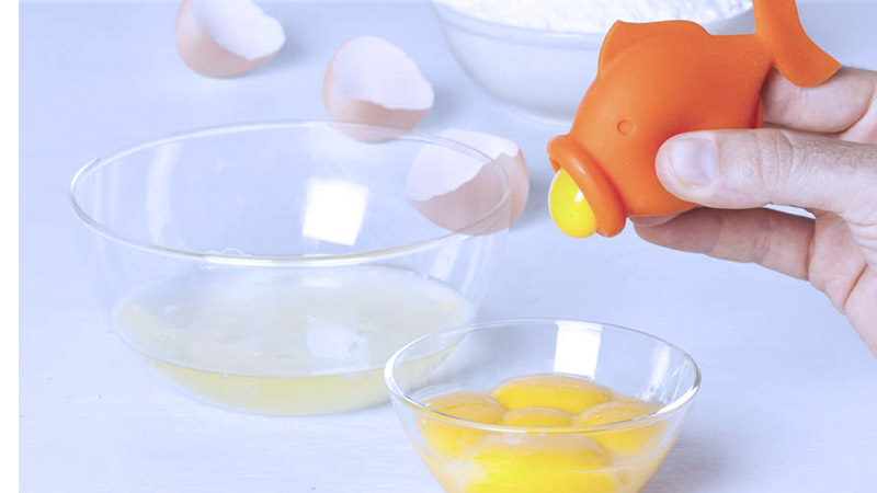 pez para sacar la yema del huevo
