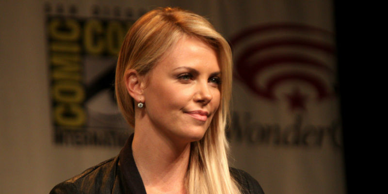 Charlize Theron en la WonderCon de Anaheim, en 2012