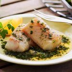 Bacalao en salsa verde: color y sabor
