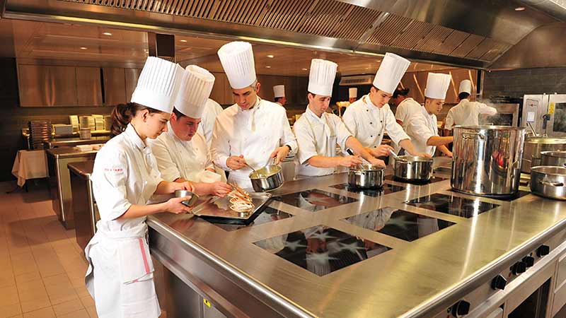 Restaurant de l’Hôtel de Ville suiza más caro del mundo restaurantes más caros del mundo. Lotería de Navidad