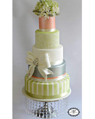 Tarta de boda de cinco pisos